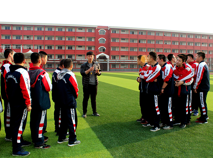 乒乓球比赛 - 德育广角 - 河北国际学校中学部
